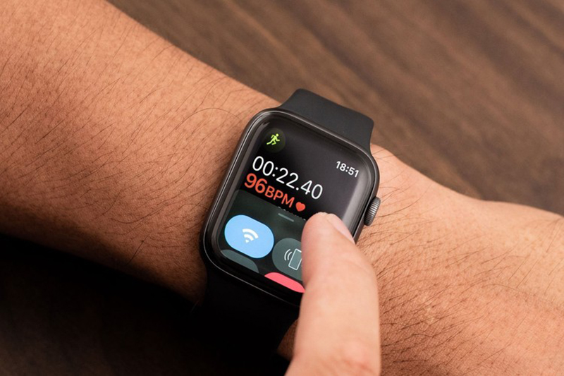 121-1 cach-tat-sang-tu-dong-tren-apple-watch-sieu-ban-re