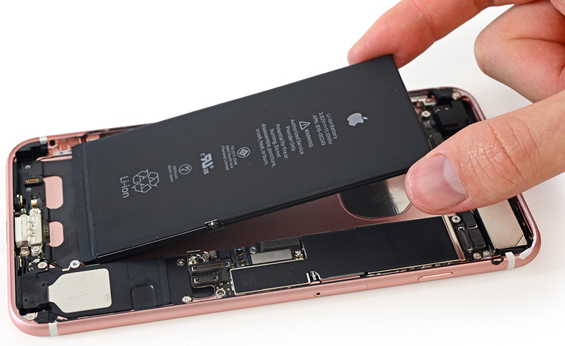 23-1 thay-pin-iphone-sieu-ban-re
