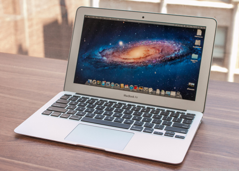 3-chiec-macbook-2 3-mau-macbook-loi-thoi-sieu-ban-re