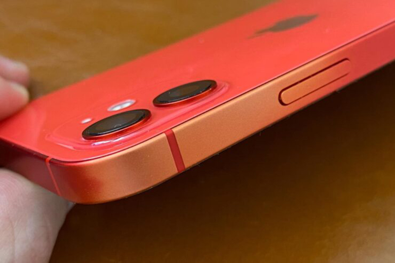 iphone11-iphone12-de-phai-mau-sieu-ban-re
