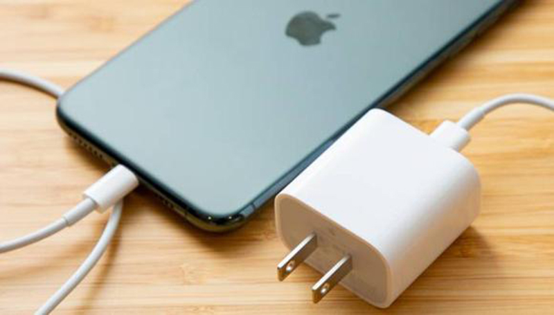 sac-nhanh-iphone-sieu-ban-re