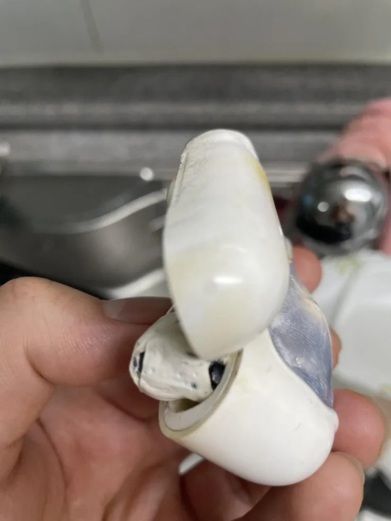 e1q9jvuviakhlih airpod-phat-no-sieu-ban-re