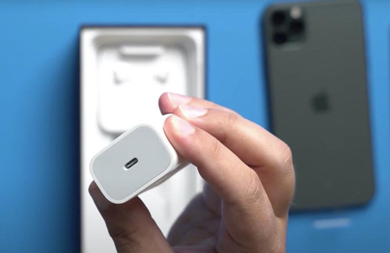 iphone13-khong-co-bo-sac-di-kem-sieu-ban-re