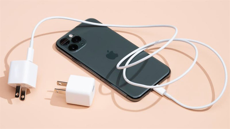 iphone-sac-nhanh-hay-khong-sieu-ban-re
