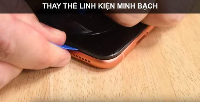 thay-ep-kinh-ipxr-sieubanre