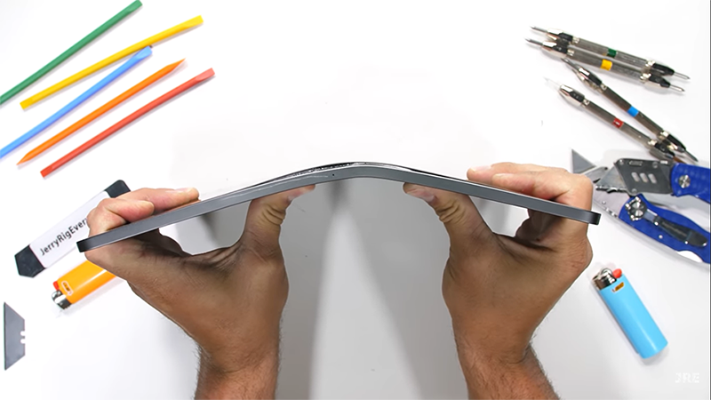 tra-tan-ipad-pro-2021-7-1 ipad-pro-129-2021-sieu-ban-re