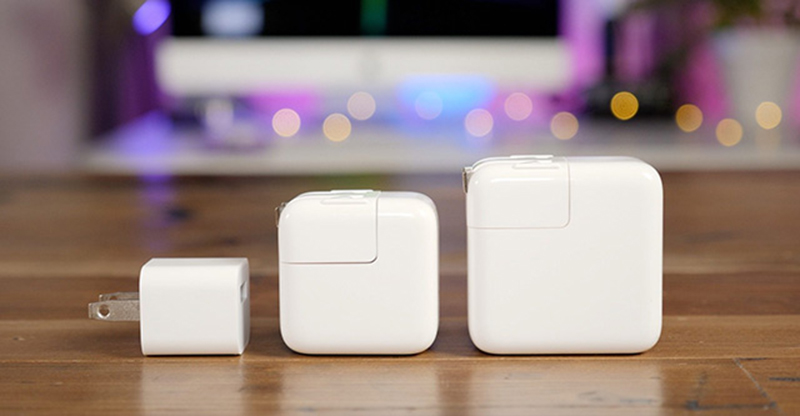 sac-macbook-co-the-dung-cho-iphone-khong-sieu-ban-re
